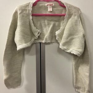 Girl’s sweater